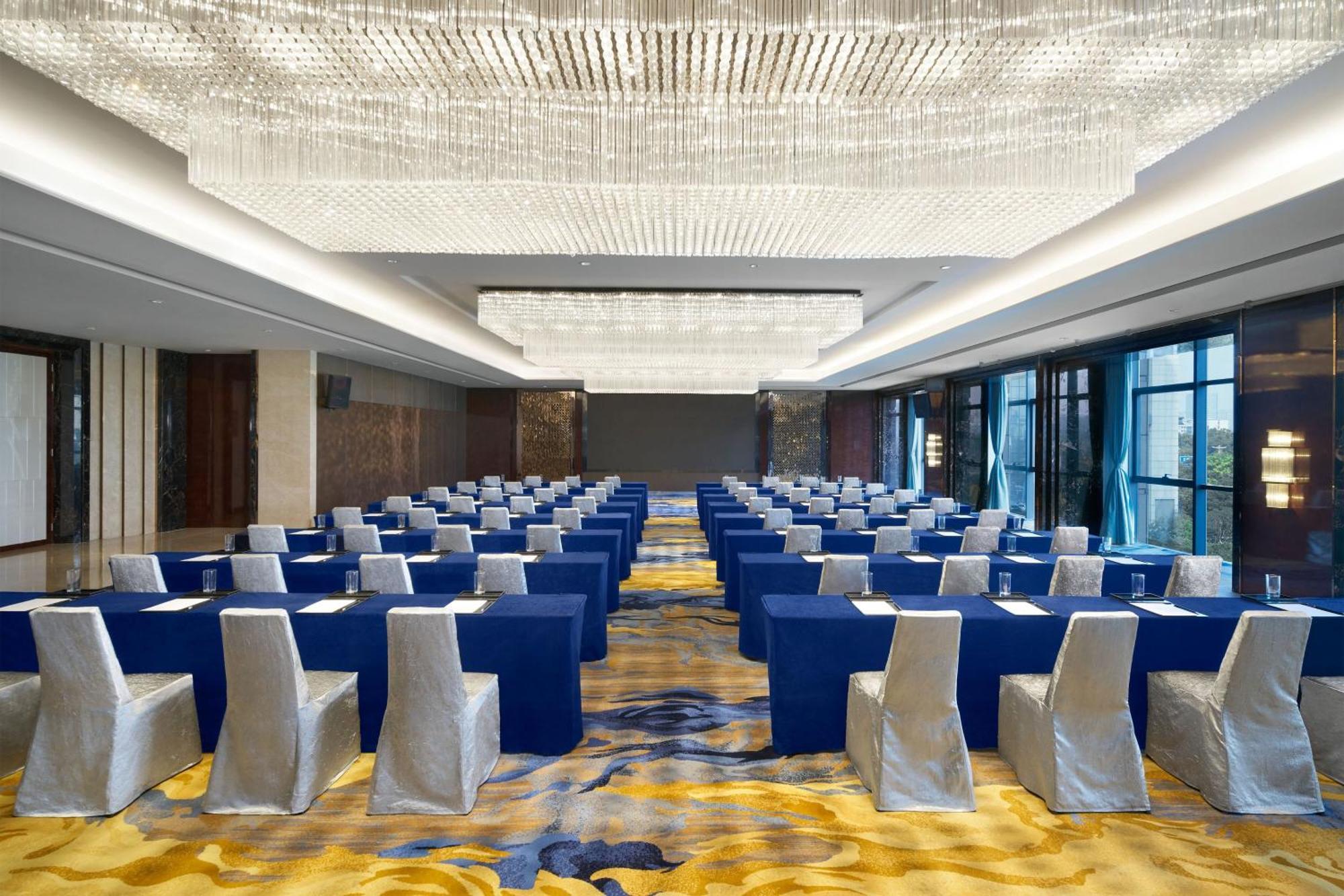 Sheraton Grand Zhengzhou Hotel מראה חיצוני תמונה