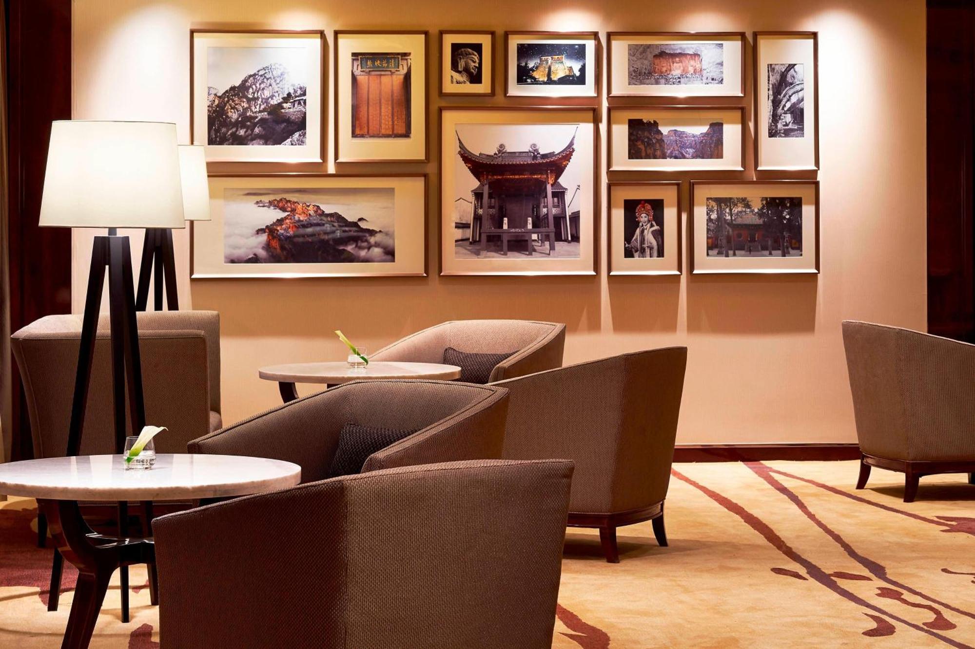 Sheraton Grand Zhengzhou Hotel מראה חיצוני תמונה