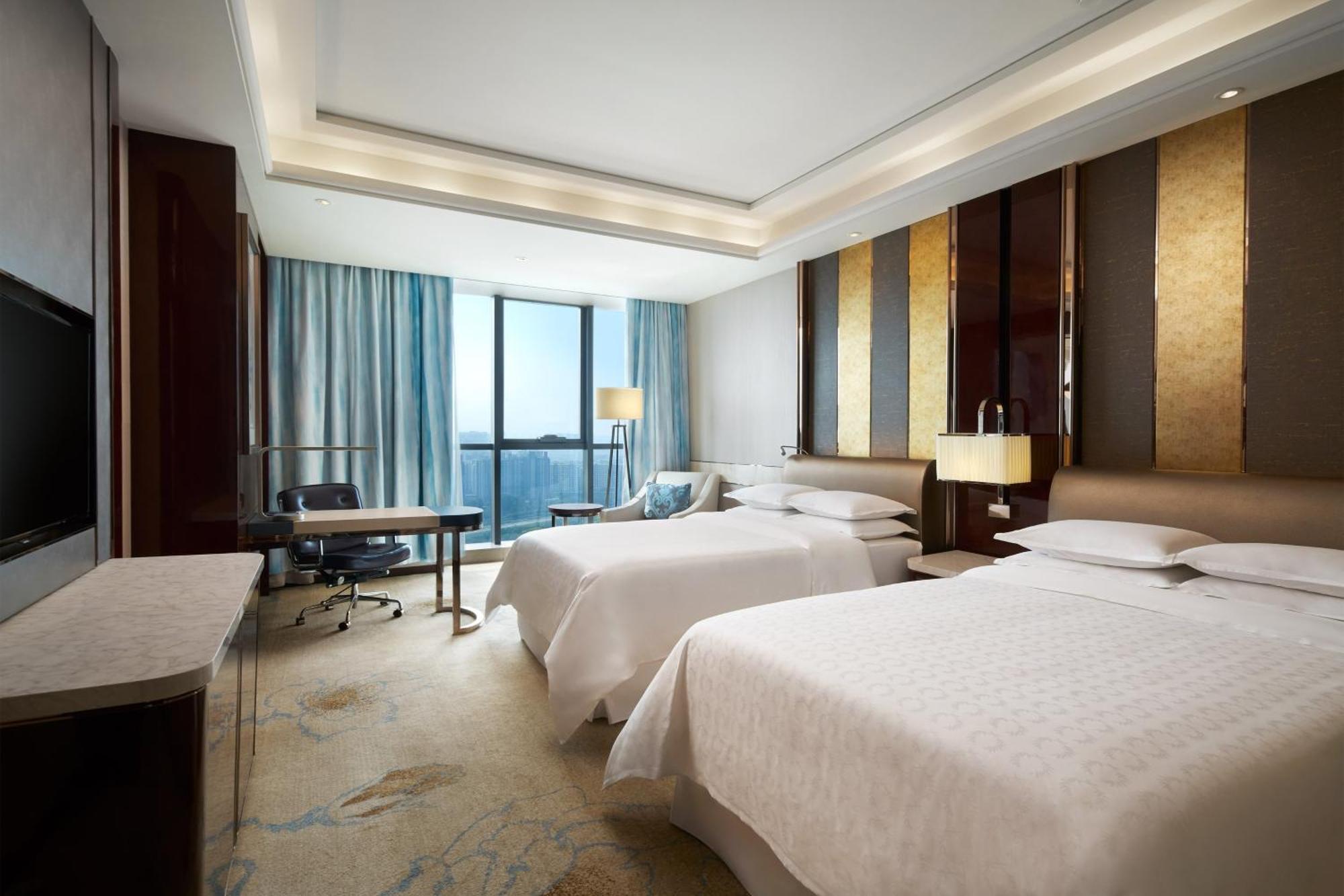 Sheraton Grand Zhengzhou Hotel מראה חיצוני תמונה